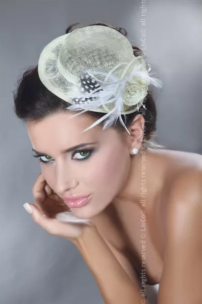 Livia Corsetti Mini Top Hat LC 12035 Model 30, kapelusik