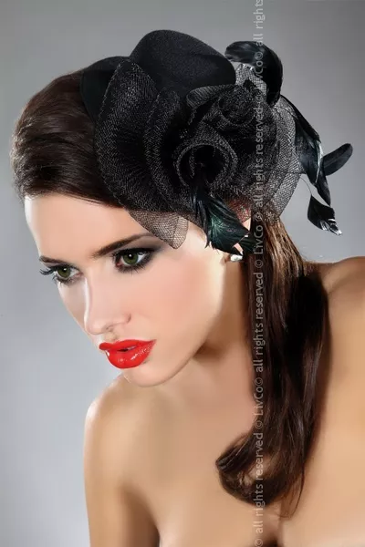 Livia Corsetti Mini Top Hat LC 12032 Model 27, kapelusik