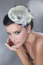 Livia Corsetti Mini Top Hat LC 12035 Model 30, kapelusik